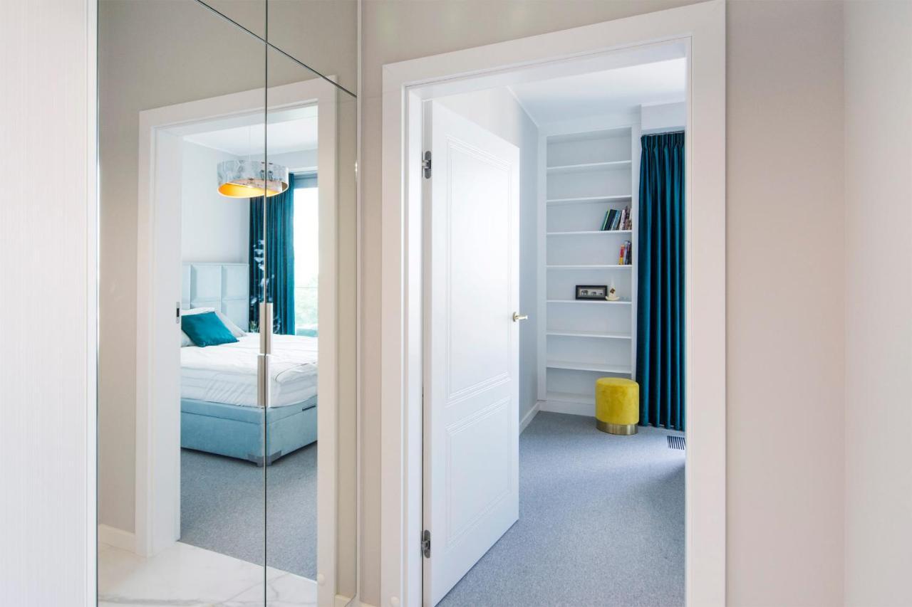 Yacht Park Rentyear Apartments 格丁尼亚 外观 照片